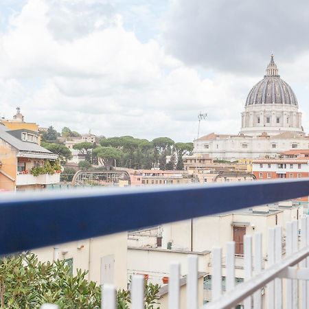 Le Terrazze Del Duca San Pietro Guesthouse Рим Екстер'єр фото